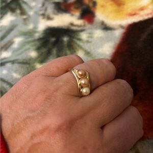 Avon Multi Color Pearly Ring